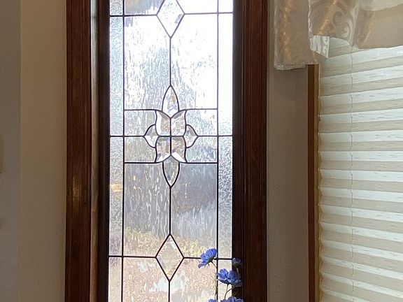 Leaded glass windows in Kitchen