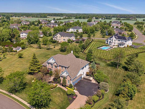 4th image of 4 Apple Blossom Ln