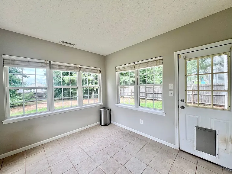 2019 Spring Creek Dr — Photo 28