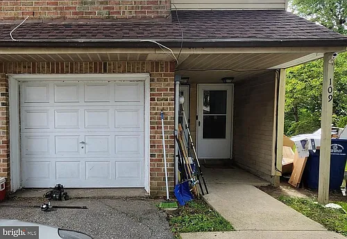 109 Chaucer Rd #B Photo 1