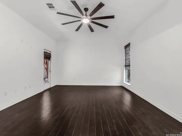 111 Westwood Way — Photo 17
