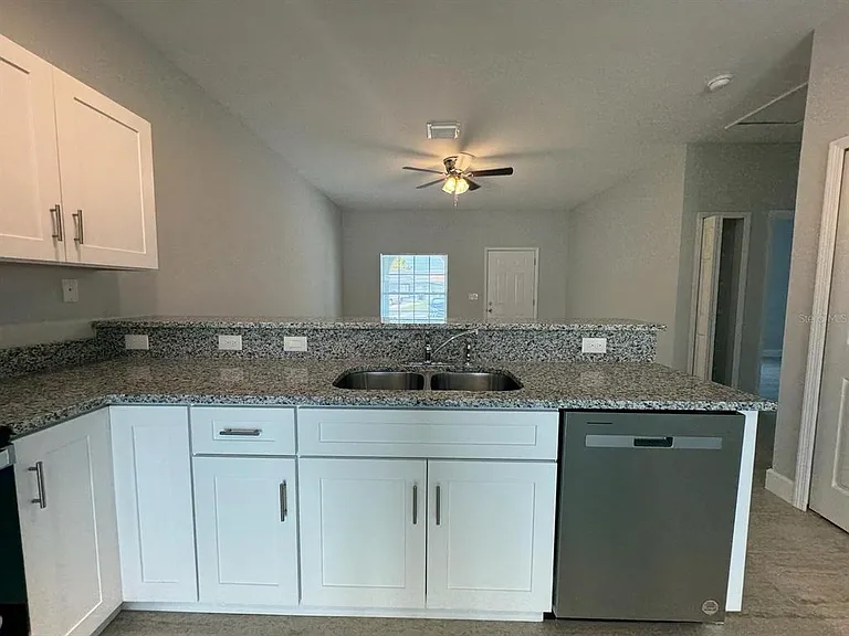 726 Bobcat Ct #A — Photo 3
