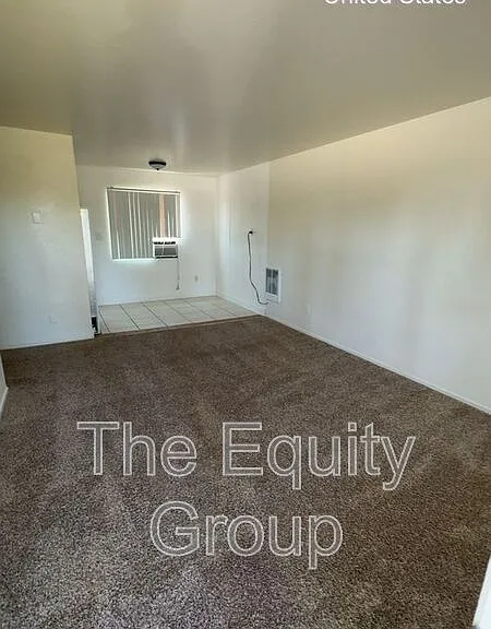 311 E Elm St #7 — Photo 2