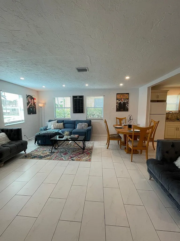 1721 Mayo St — Photo 4