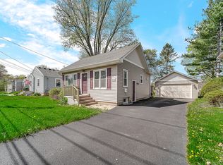 778 Stewart Ave, Elgin, IL 60120