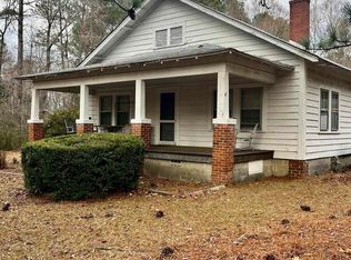 1346 N Broad St, Clinton, SC 29325