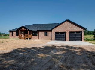 1923 Thomas Rd, Norwood, MO 65717