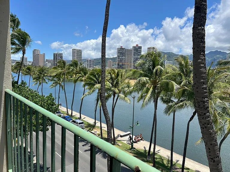 Ala Wai Blvd — Photo 24