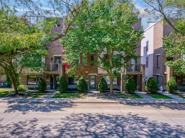 1417 Slate Ct, Cleveland, OH 44118