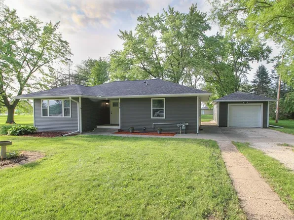 208 5th Ave NW, Dayton, IA 50530
