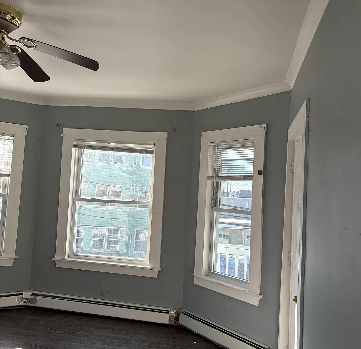 3 bed, $2,500 — Photo 2