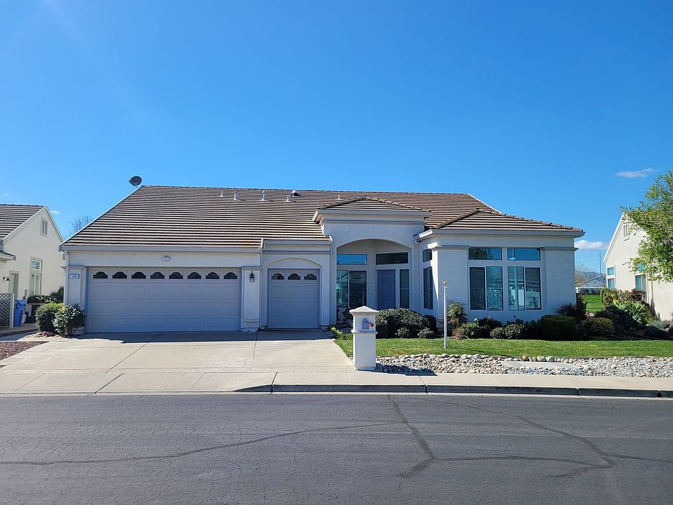1st image of 105 Apple Hill Dr