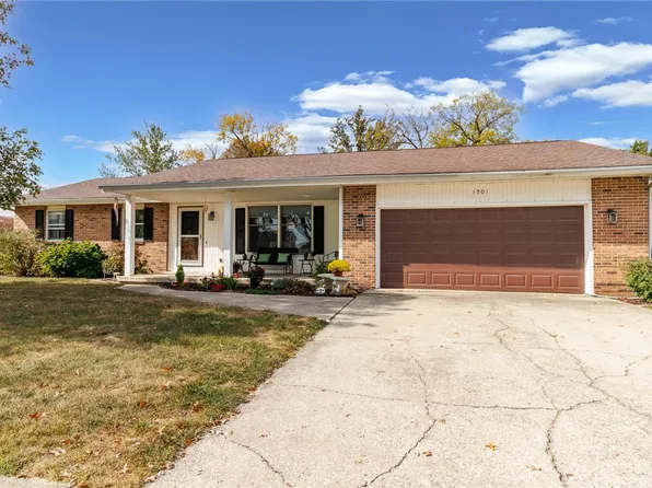 1201 N Martin St, Effingham, IL 62401