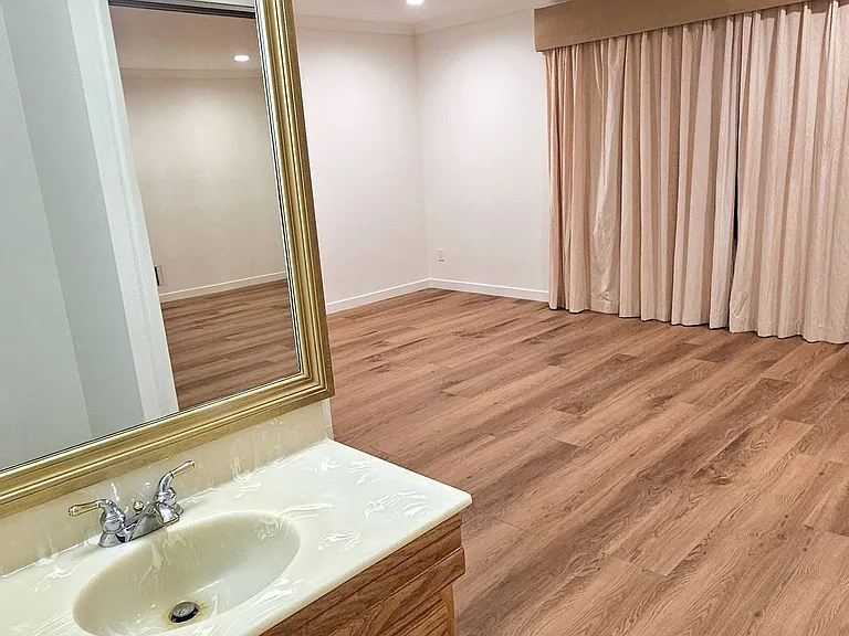 4216 Ethel Ave #7 — Photo 16
