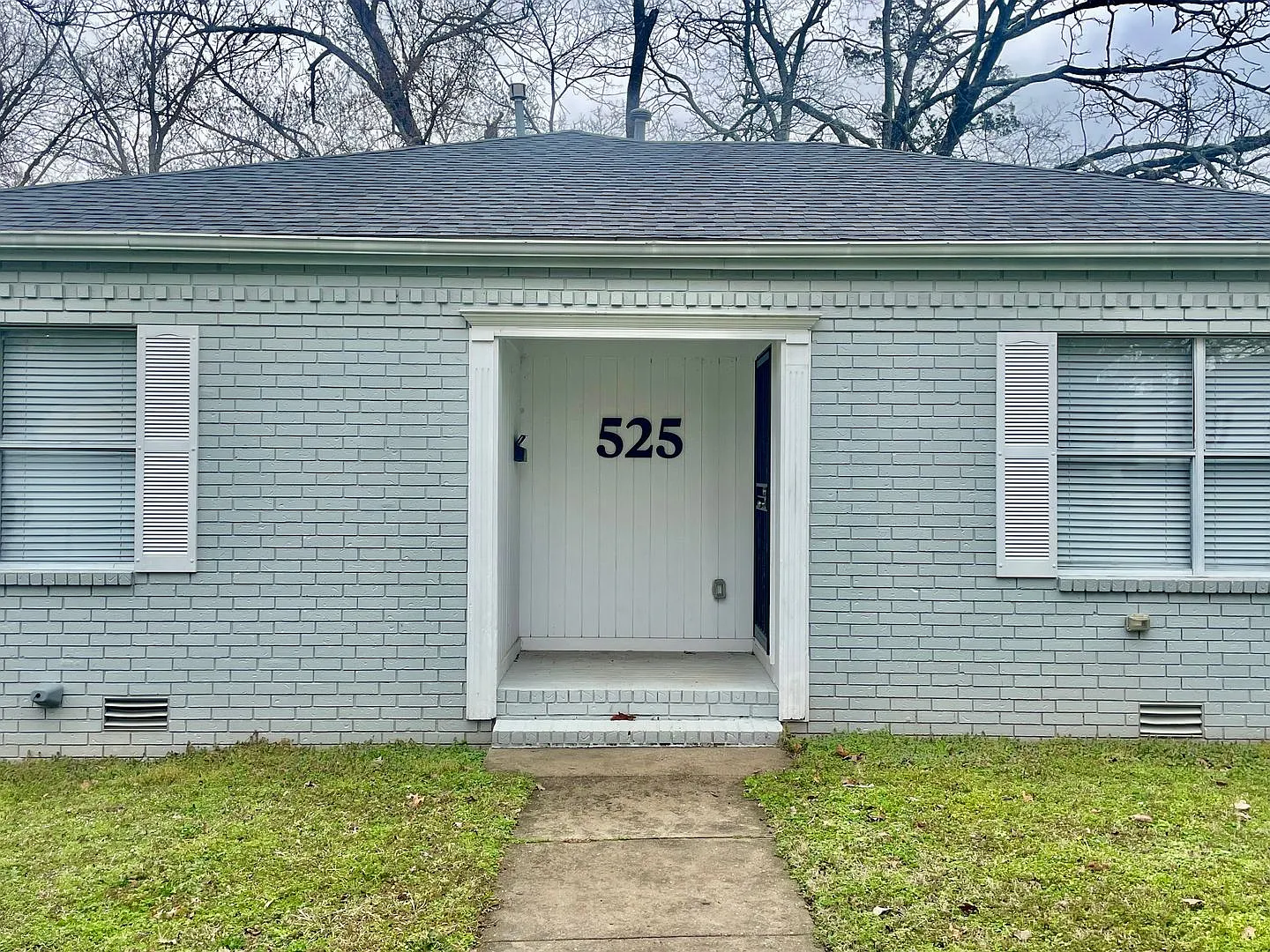 Fully updated, walking distance to UAMS — Photo 3