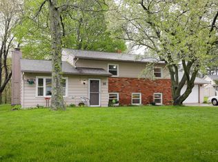 16 Royal Rd, Springfield, MI 49037