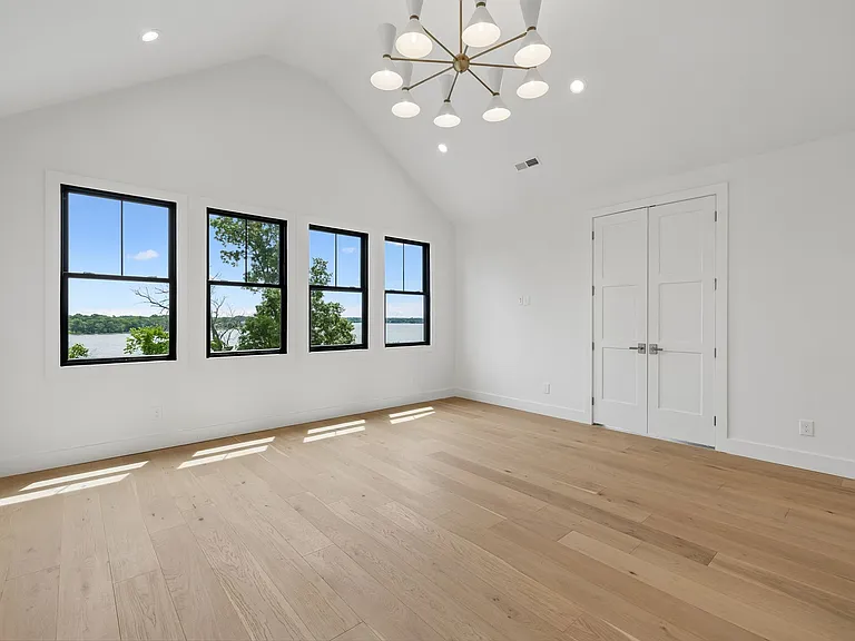 17 Jones Cir — Photo 40