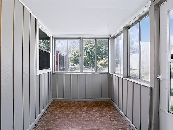 3rd image of 4147 Bowman Ave