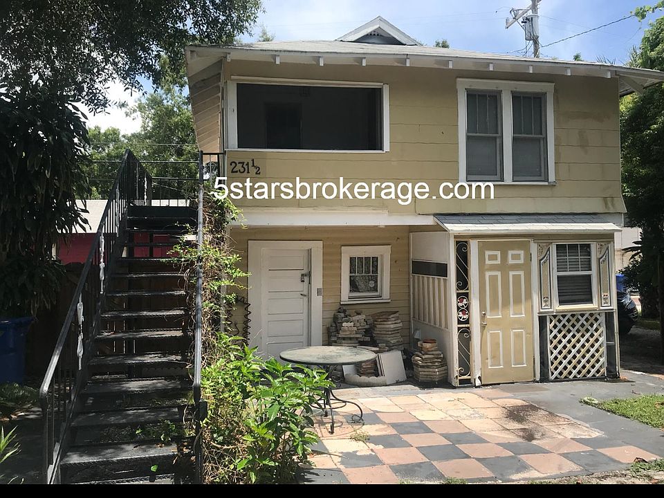 1st image of 231 10th Ave N #5
