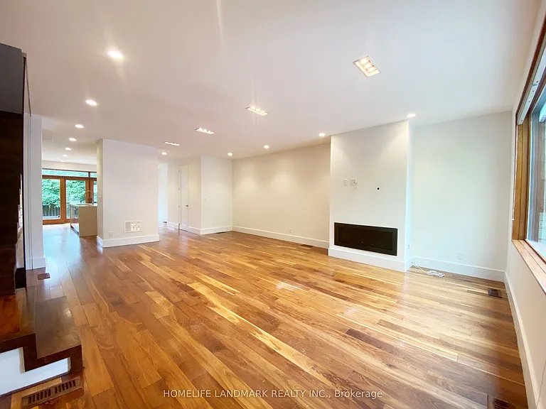 32 Elmer Ave — Photo 2