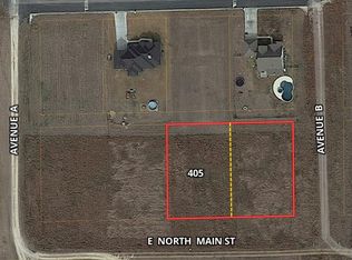 405 W Main St, Weimar, TX 78962