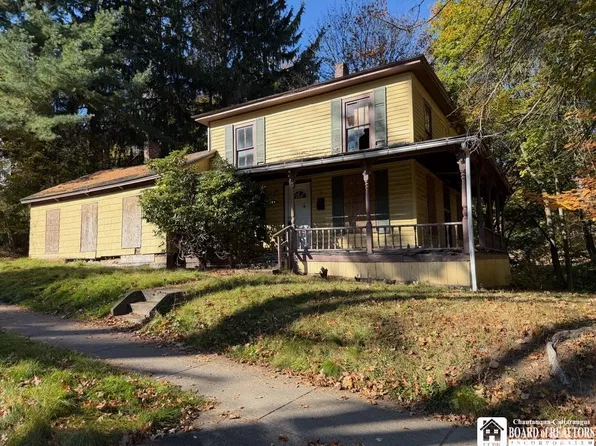 76 Barrett Ave, Jamestown, NY 14701