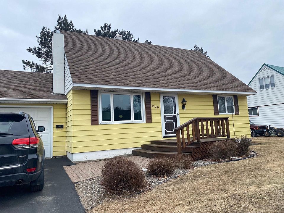 1st image of 229 Hampshire Dr