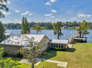 822 Lakeshore Dr, Cordele, GA 31015