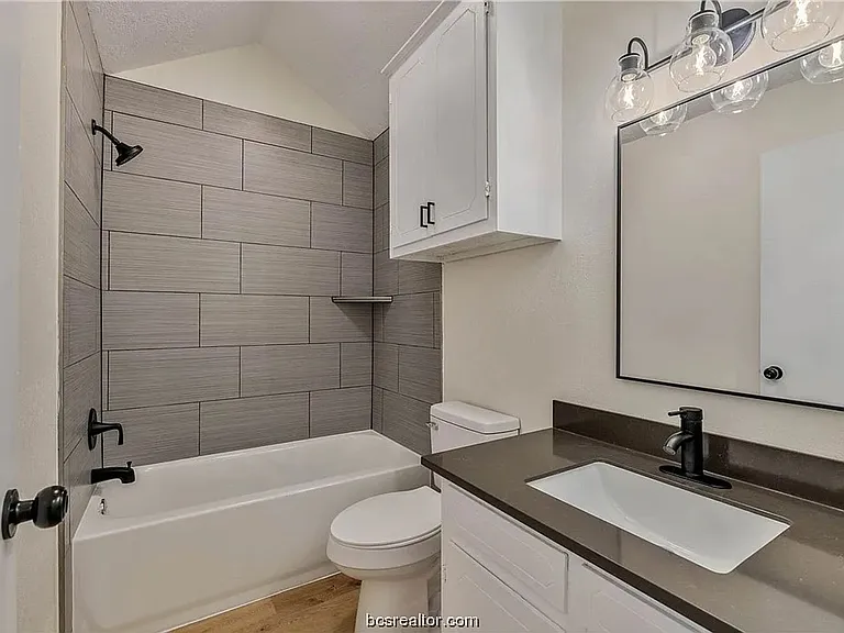 1218 Haley Pl — Photo 15