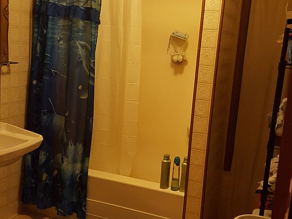 Full bathroom upstairs