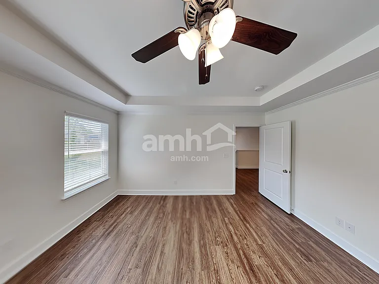 4314 Spregan Way — Photo 9