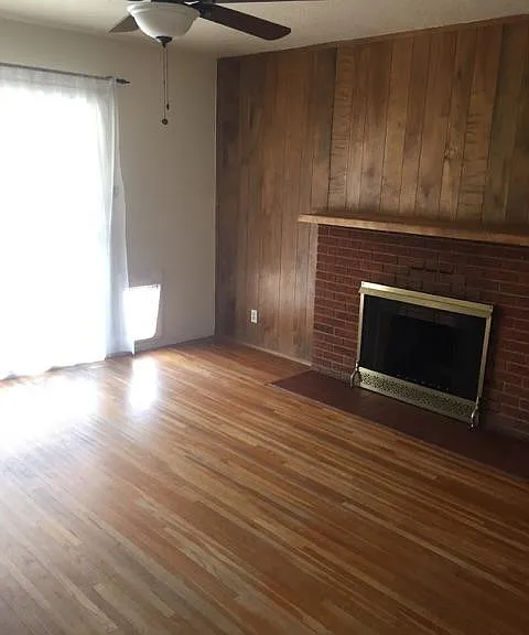 10308 Arvilla Ave NE — Photo 6