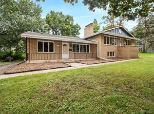 5721 France Ave S, Edina, MN 55410