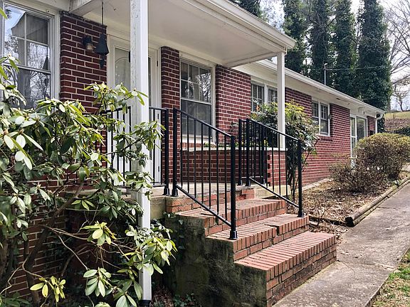 4th image of 202 Holly Ln