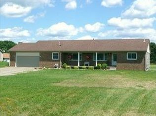 9158 Dixboro Rd, South Lyon, MI 48178