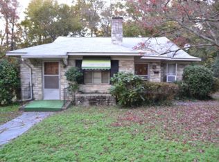 127 E Weatherspoon St, Sanford, NC 27330