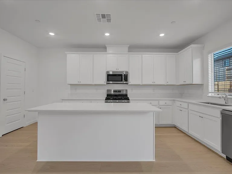 12658 Rosefinch Way — Photo 10