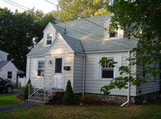21 Sachem Ave, Worcester, MA 01606