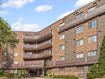 850 Wellington Ave Unit 311, Elk Grove Village, IL, 60007