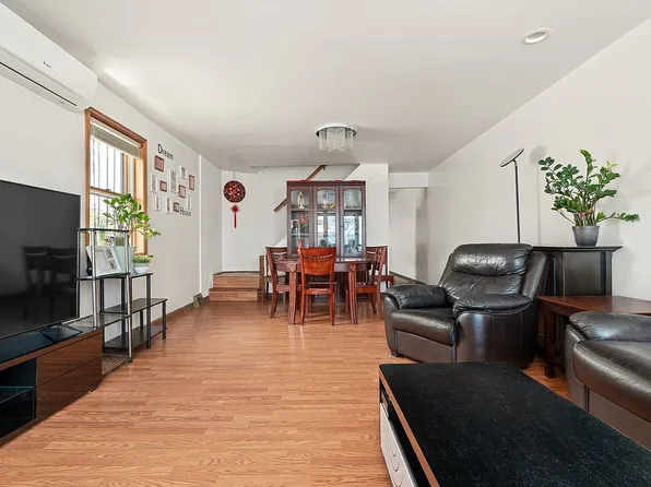 1926 E 34th St, Brooklyn, NY 11234