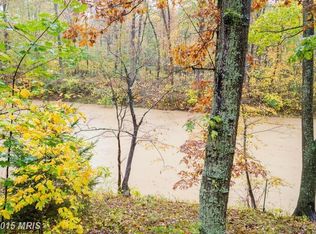 Wimpys Ln, Hedgesville, WV 25427