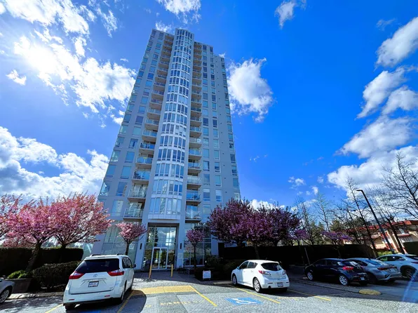14820 104th Ave #1904, Surrey, BC V3R 0V9