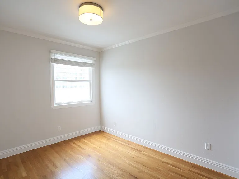 171 Montecito Ave #301 — Photo 9