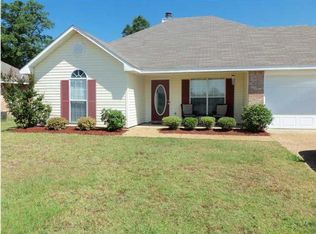 942 Bullrun Dr, Byram, MS 39272