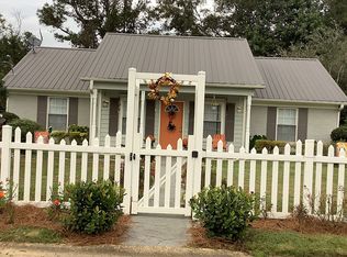 8711 Brook Ln, Fairhope, AL 36532