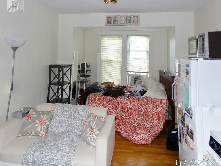 68 Strathmore Rd #11A — Photo 1