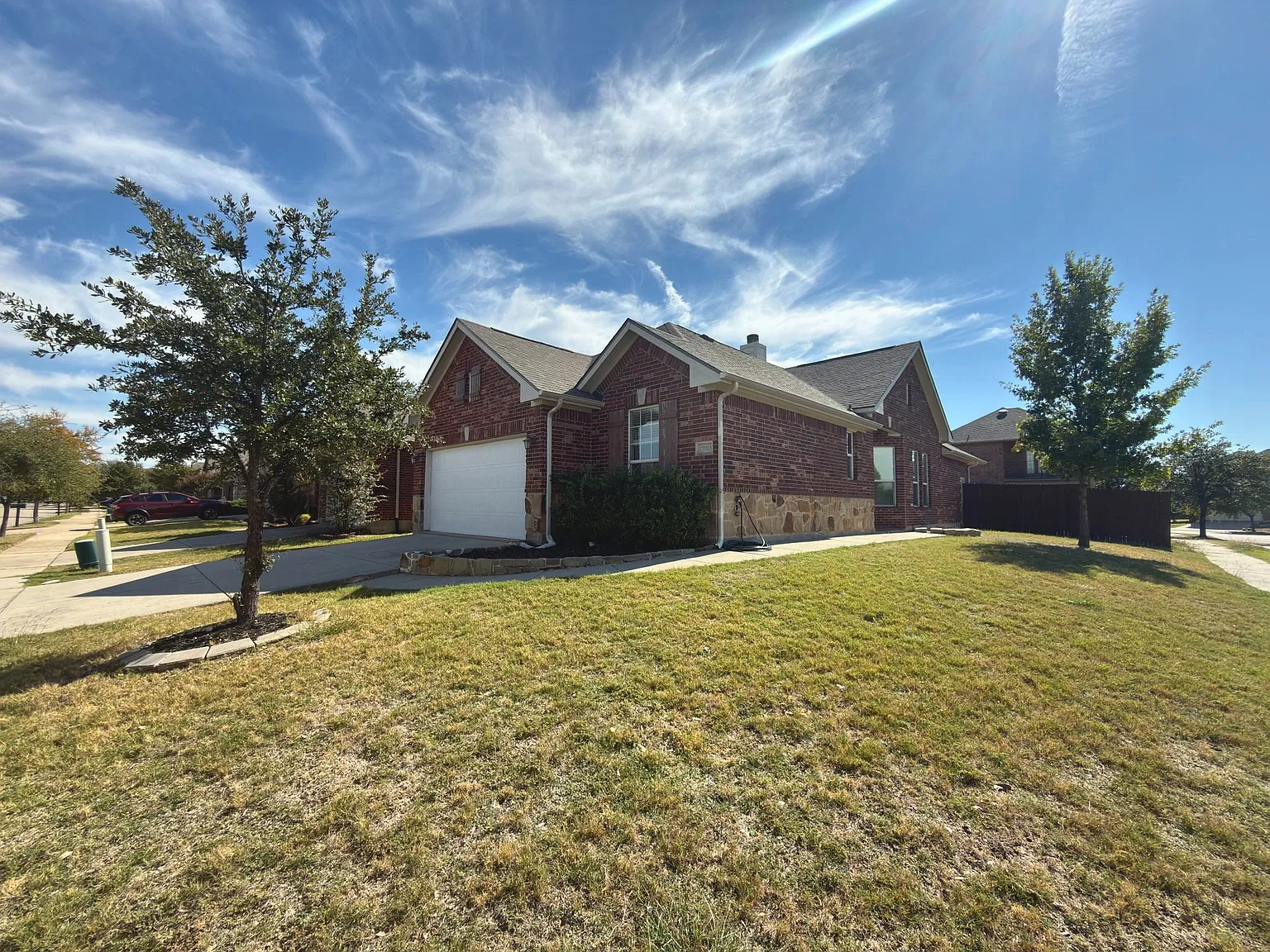 3 bed, 1442 sqft, $2,200 — Photo 1
