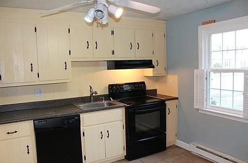 4th image of 150 Wood St APT E