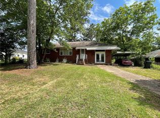 3909 Auburn Rd, Phenix City, AL 36870