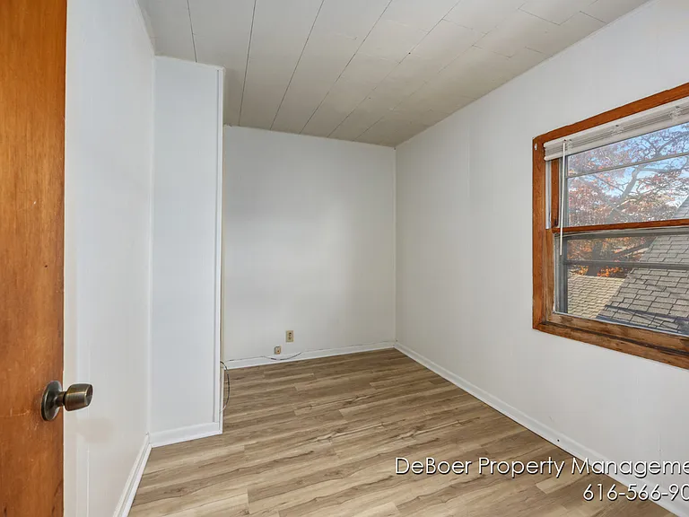 1621 Lakeshore Dr #2 — Photo 12